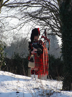 Cambridge Bagpiper