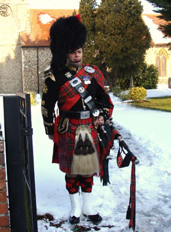 Cambridge Bagpiper