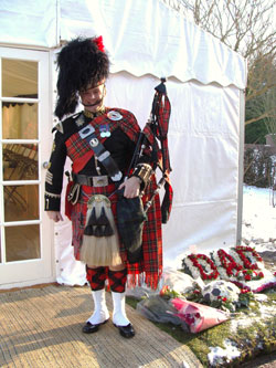 Cambridge Bagpiper