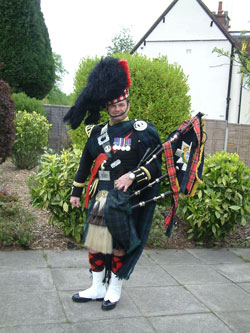 Cambridge Bagpiper